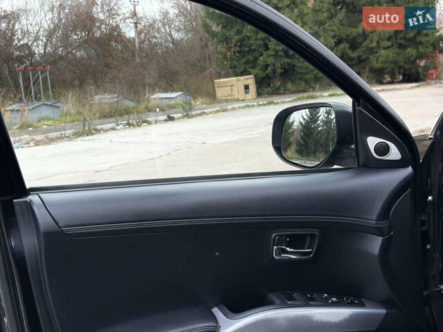 Міцубісі Аутлендер 2011 у Бердичеве на Automoto.ua Чорний Міцубісі Аутлендер, об'ємом двигуна 2.2 л та пробігом 237 тис. км за 11499 $, фото 32 на Automoto.ua