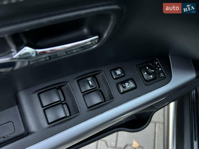 Чорний Міцубісі Аутлендер, об'ємом двигуна 2.3 л та пробігом 124 тис. км за 11999 $, фото 74 на Automoto.ua