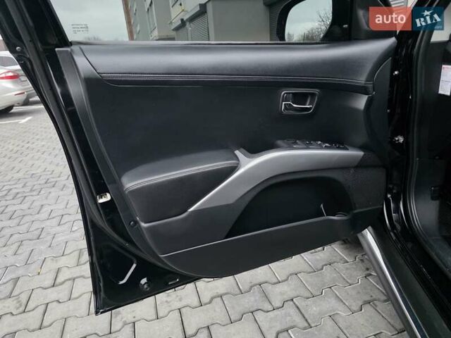 Черный Мицубиси Аутлендер, объемом двигателя 2.2 л и пробегом 188 тыс. км за 10999 $, фото 52 на Automoto.ua