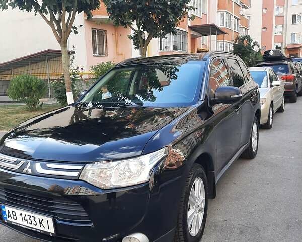 Черный Мицубиси Аутлендер, объемом двигателя 2.27 л и пробегом 256 тыс. км за 13600 $, фото 4 на Automoto.ua