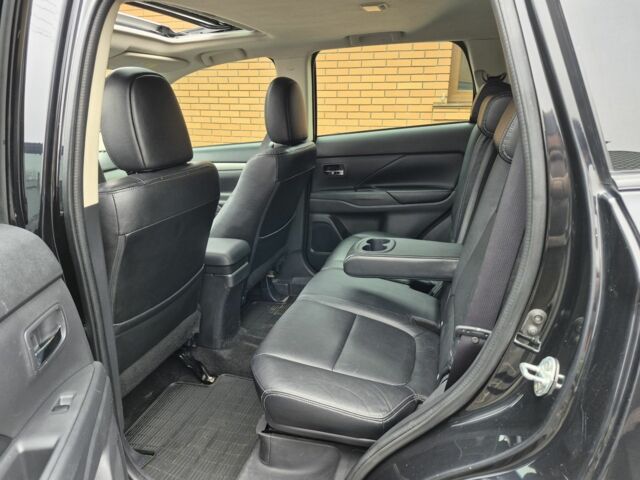 Черный Мицубиси Аутлендер, объемом двигателя 2.4 л и пробегом 211 тыс. км за 12590 $, фото 16 на Automoto.ua