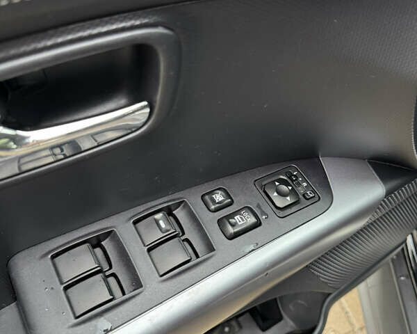 Чорний Міцубісі Аутлендер, об'ємом двигуна 2.36 л та пробігом 96 тис. км за 11700 $, фото 22 на Automoto.ua