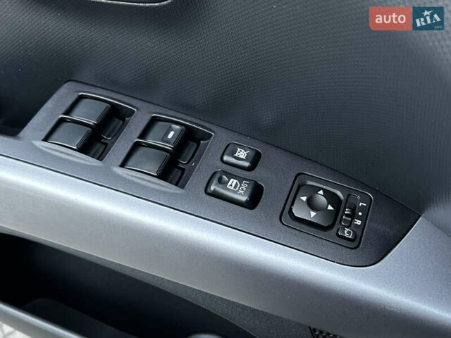 Чорний Міцубісі Аутлендер, об'ємом двигуна 2.3 л та пробігом 124 тис. км за 11999 $, фото 69 на Automoto.ua