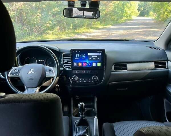 Чорний Міцубісі Аутлендер, об'ємом двигуна 2.27 л та пробігом 250 тис. км за 12200 $, фото 24 на Automoto.ua
