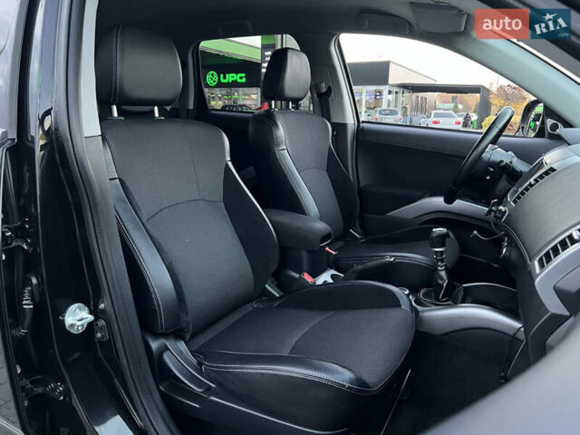 Чорний Міцубісі Аутлендер, об'ємом двигуна 2.3 л та пробігом 124 тис. км за 11999 $, фото 36 на Automoto.ua