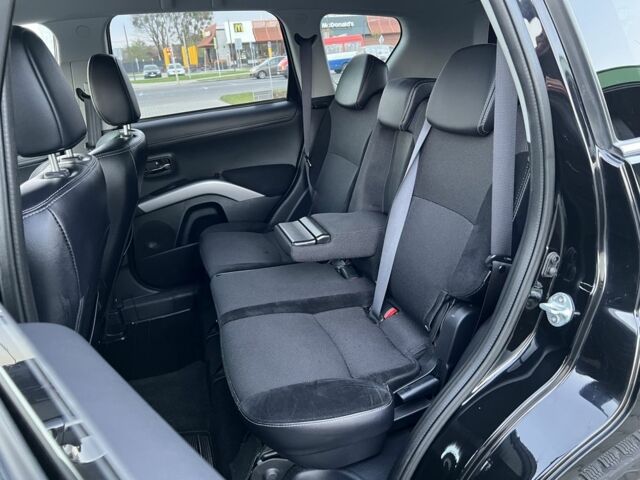 Черный Мицубиси Аутлендер, объемом двигателя 2.3 л и пробегом 124 тыс. км за 11999 $, фото 15 на Automoto.ua