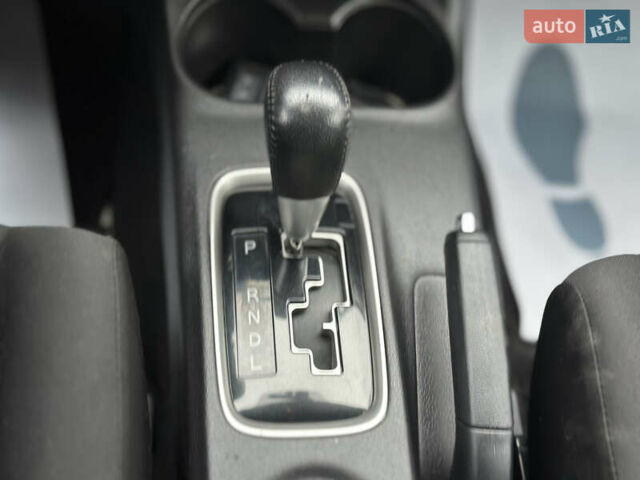 Чорний Міцубісі Аутлендер, об'ємом двигуна 2.2 л та пробігом 176 тис. км за 13500 $, фото 13 на Automoto.ua