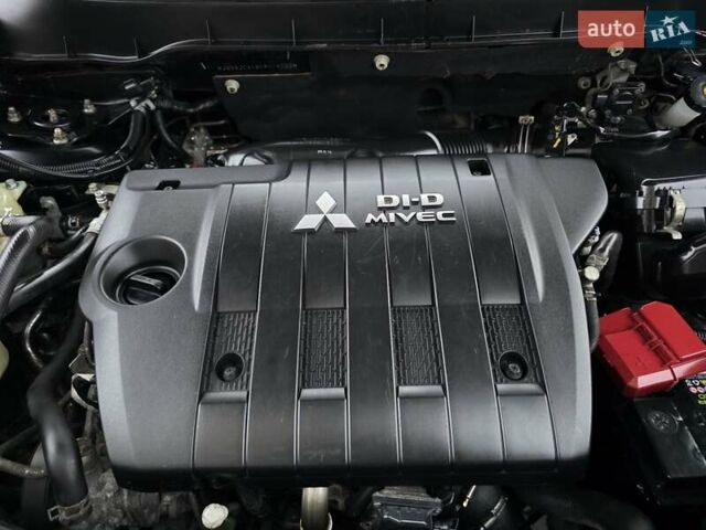 Черный Мицубиси Аутлендер, объемом двигателя 2.2 л и пробегом 188 тыс. км за 10999 $, фото 24 на Automoto.ua