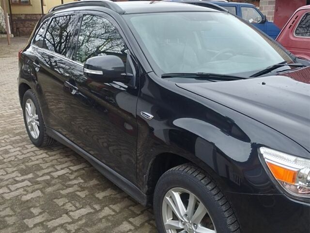 Міцубісі Аутлендер 2012 у Костополе на Automoto.ua Чорний Міцубісі Аутлендер, об'ємом двигуна 1.8 л та пробігом 248 тис. км за 10500 $, фото 3 на Automoto.ua