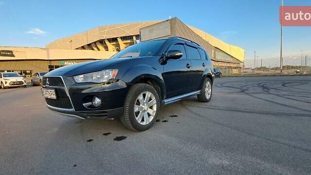 Черный Мицубиси Аутлендер, объемом двигателя 2.36 л и пробегом 285 тыс. км за 11300 $, фото 14 на Automoto.ua