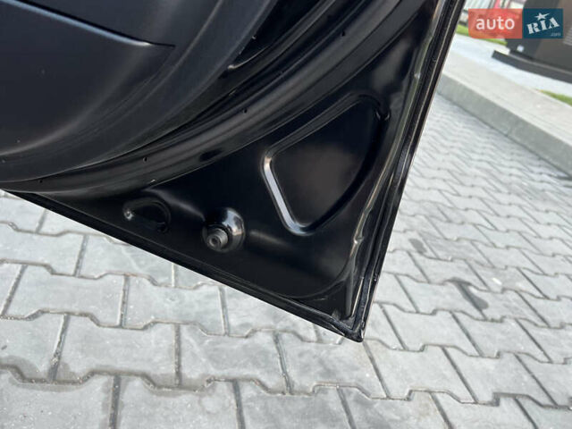 Чорний Міцубісі Аутлендер, об'ємом двигуна 2.3 л та пробігом 124 тис. км за 11999 $, фото 84 на Automoto.ua