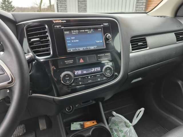 Черный Мицубиси Аутлендер, объемом двигателя 2.4 л и пробегом 211 тыс. км за 12590 $, фото 14 на Automoto.ua