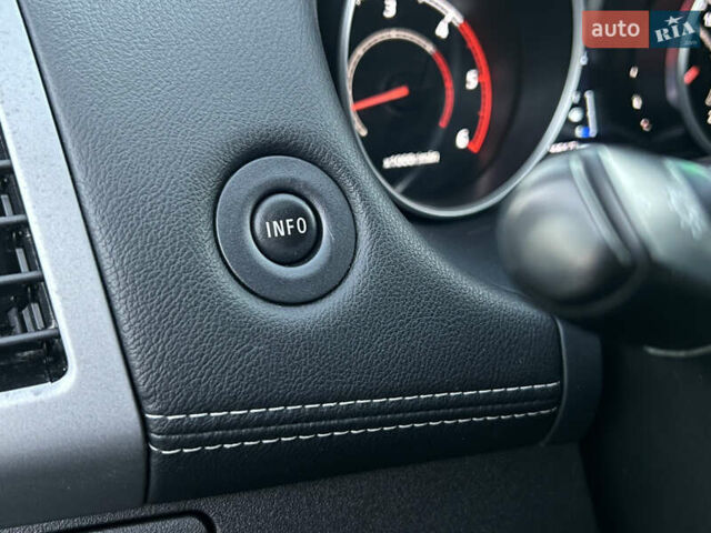 Чорний Міцубісі Аутлендер, об'ємом двигуна 2.3 л та пробігом 124 тис. км за 11999 $, фото 67 на Automoto.ua