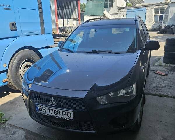 Чорний Міцубісі Аутлендер, об'ємом двигуна 2.36 л та пробігом 164 тис. км за 10800 $, фото 1 на Automoto.ua