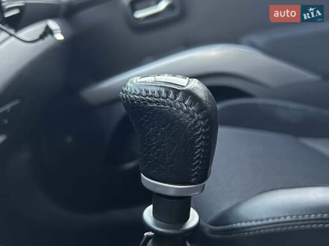 Чорний Міцубісі Аутлендер, об'ємом двигуна 2.3 л та пробігом 124 тис. км за 11999 $, фото 49 на Automoto.ua