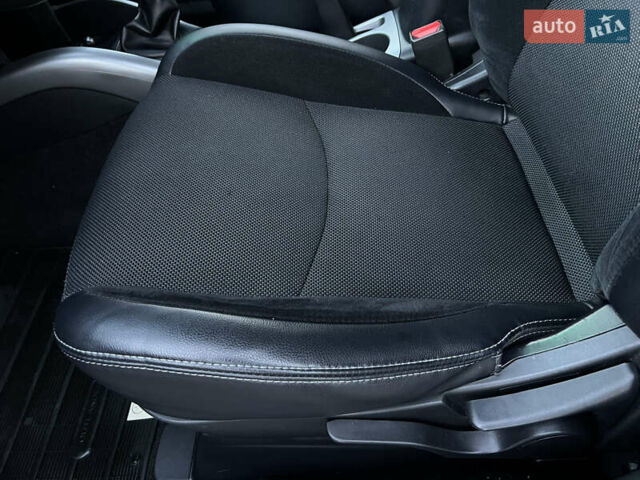 Чорний Міцубісі Аутлендер, об'ємом двигуна 2.3 л та пробігом 124 тис. км за 11999 $, фото 39 на Automoto.ua