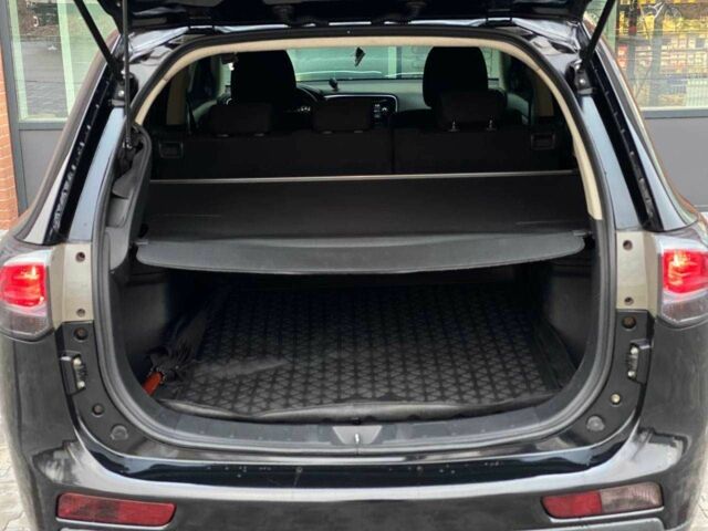 Черный Мицубиси Аутлендер, объемом двигателя 2.4 л и пробегом 212 тыс. км за 12990 $, фото 21 на Automoto.ua