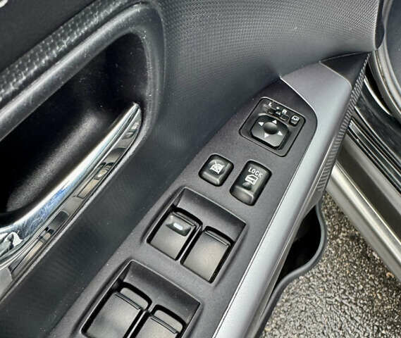 Черный Мицубиси Аутлендер, объемом двигателя 2.2 л и пробегом 215 тыс. км за 11450 $, фото 24 на Automoto.ua