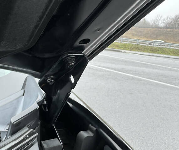 Черный Мицубиси Аутлендер, объемом двигателя 2.2 л и пробегом 215 тыс. км за 11450 $, фото 37 на Automoto.ua