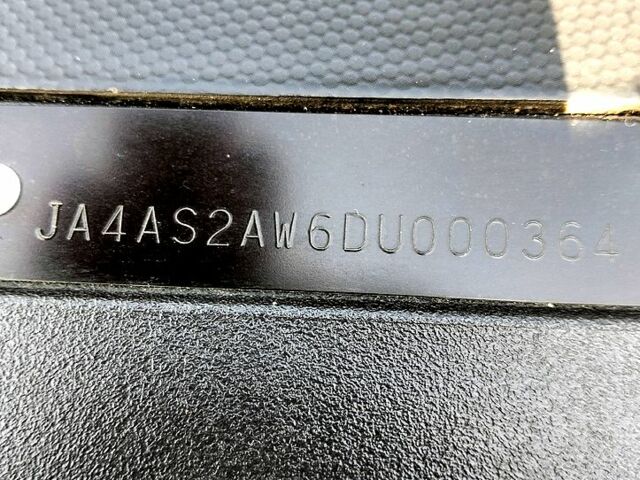 Черный Мицубиси Аутлендер, объемом двигателя 2.4 л и пробегом 140 тыс. км за 10500 $, фото 8 на Automoto.ua