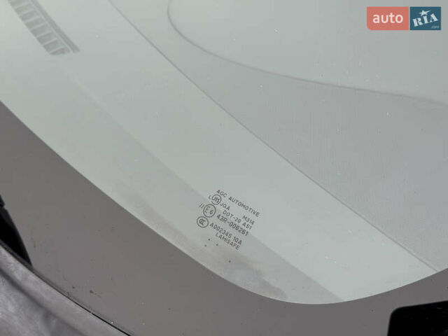 Черный Мицубиси Аутлендер, объемом двигателя 2.2 л и пробегом 215 тыс. км за 11450 $, фото 13 на Automoto.ua