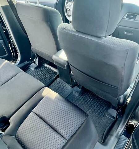 Чорний Міцубісі Аутлендер, об'ємом двигуна 2.27 л та пробігом 250 тис. км за 12200 $, фото 13 на Automoto.ua