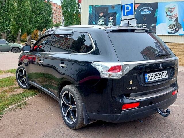 Чорний Міцубісі Аутлендер, об'ємом двигуна 2.3 л та пробігом 140 тис. км за 1750 $, фото 3 на Automoto.ua
