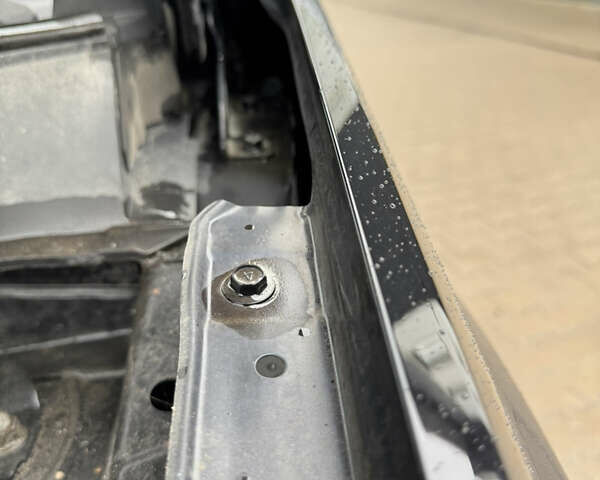 Чорний Міцубісі Аутлендер, об'ємом двигуна 2.36 л та пробігом 96 тис. км за 11700 $, фото 39 на Automoto.ua