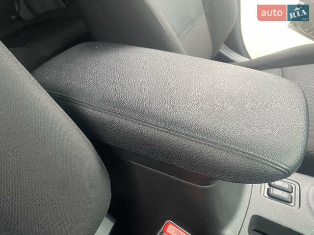 Черный Мицубиси Аутлендер, объемом двигателя 2.4 л и пробегом 150 тыс. км за 13700 $, фото 10 на Automoto.ua