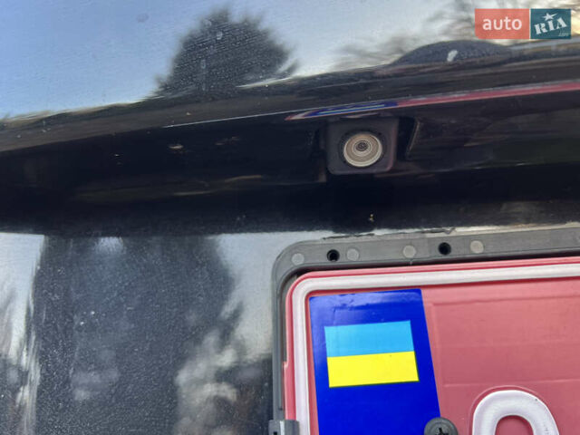 Черный Мицубиси Аутлендер, объемом двигателя 2 л и пробегом 190 тыс. км за 12500 $, фото 15 на Automoto.ua