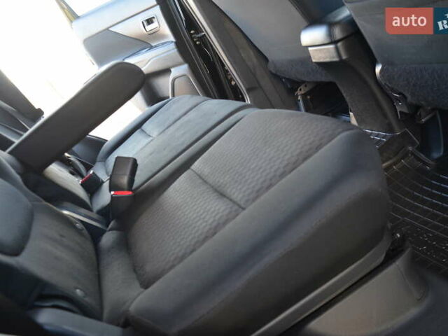 Чорний Міцубісі Аутлендер, об'ємом двигуна 2.2 л та пробігом 237 тис. км за 12550 $, фото 52 на Automoto.ua