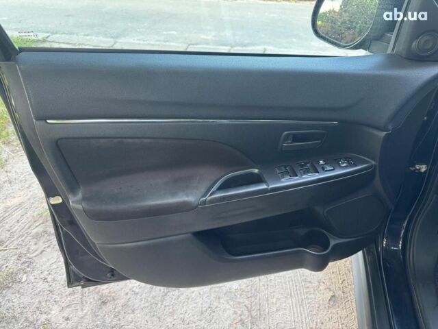 Черный Мицубиси Аутлендер, объемом двигателя 2 л и пробегом 195 тыс. км за 9990 $, фото 9 на Automoto.ua