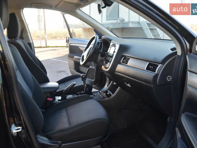 Чорний Міцубісі Аутлендер, об'ємом двигуна 2.2 л та пробігом 237 тис. км за 12550 $, фото 67 на Automoto.ua