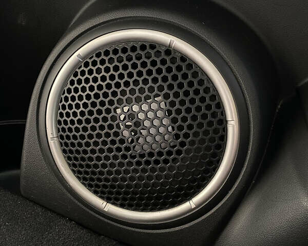 Черный Мицубиси Аутлендер, объемом двигателя 2.27 л и пробегом 241 тыс. км за 14400 $, фото 41 на Automoto.ua