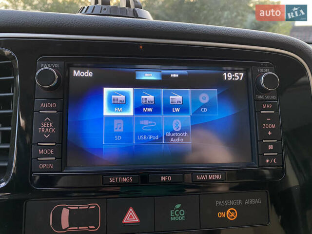 Черный Мицубиси Аутлендер, объемом двигателя 2.27 л и пробегом 241 тыс. км за 14400 $, фото 69 на Automoto.ua