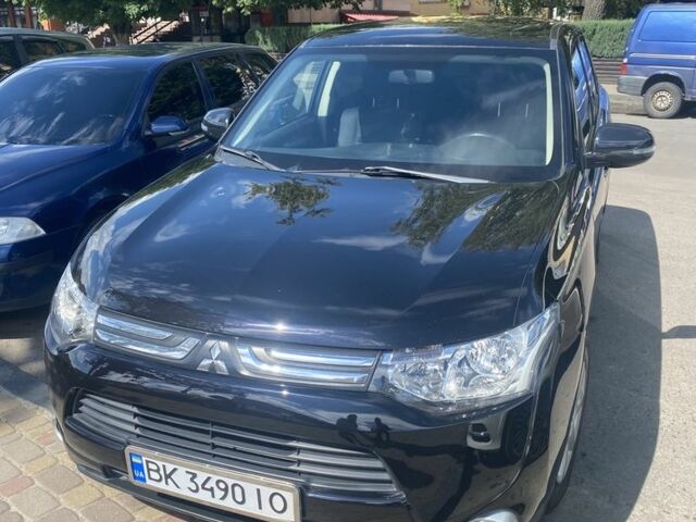 Черный Мицубиси Аутлендер, объемом двигателя 2 л и пробегом 168 тыс. км за 12007 $, фото 7 на Automoto.ua