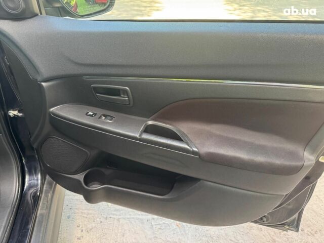 Черный Мицубиси Аутлендер, объемом двигателя 2 л и пробегом 195 тыс. км за 9990 $, фото 20 на Automoto.ua