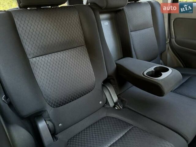 Чорний Міцубісі Аутлендер, об'ємом двигуна 2.36 л та пробігом 220 тис. км за 11000 $, фото 9 на Automoto.ua
