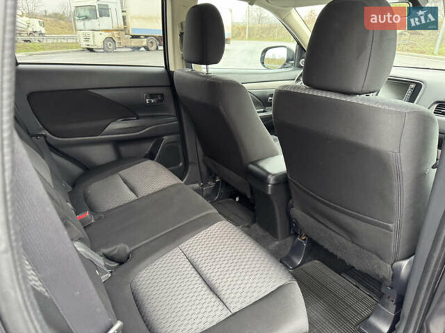 Черный Мицубиси Аутлендер, объемом двигателя 2.2 л и пробегом 250 тыс. км за 12750 $, фото 35 на Automoto.ua