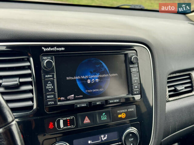 Черный Мицубиси Аутлендер, объемом двигателя 2.2 л и пробегом 250 тыс. км за 12750 $, фото 21 на Automoto.ua