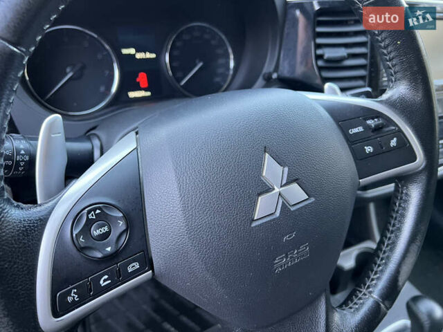 Черный Мицубиси Аутлендер, объемом двигателя 2 л и пробегом 190 тыс. км за 12500 $, фото 22 на Automoto.ua