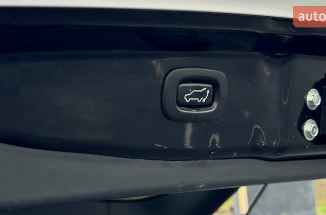 Черный Мицубиси Аутлендер, объемом двигателя 2.2 л и пробегом 250 тыс. км за 12750 $, фото 40 на Automoto.ua