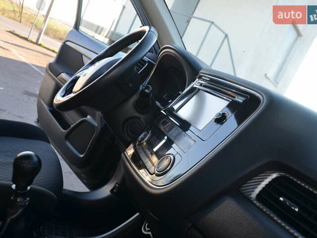 Чорний Міцубісі Аутлендер, об'ємом двигуна 2.2 л та пробігом 237 тис. км за 12550 $, фото 61 на Automoto.ua