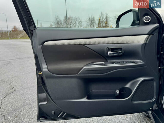 Черный Мицубиси Аутлендер, объемом двигателя 2.2 л и пробегом 250 тыс. км за 12750 $, фото 27 на Automoto.ua