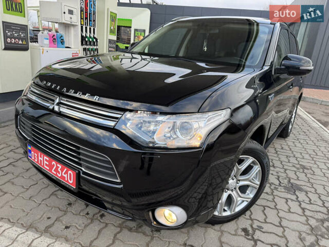 Чорний Міцубісі Аутлендер, об'ємом двигуна 2 л та пробігом 157 тис. км за 15299 $, фото 28 на Automoto.ua