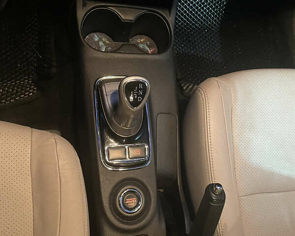 Черный Мицубиси Аутлендер, объемом двигателя 2 л и пробегом 206 тыс. км за 14500 $, фото 10 на Automoto.ua