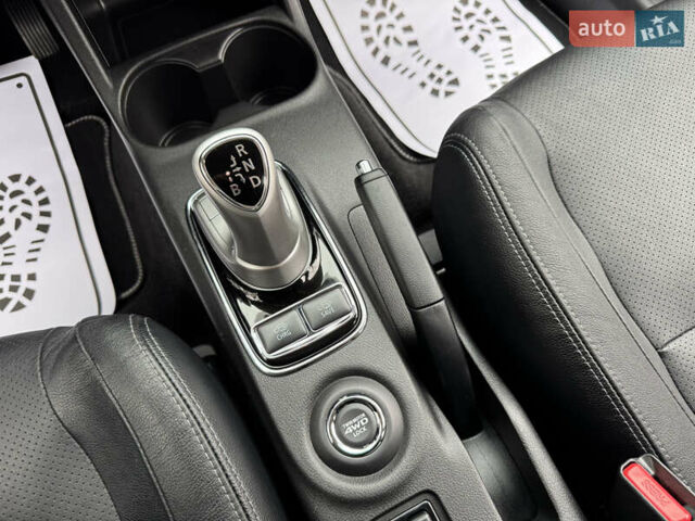 Черный Мицубиси Аутлендер, объемом двигателя 2 л и пробегом 173 тыс. км за 15299 $, фото 79 на Automoto.ua