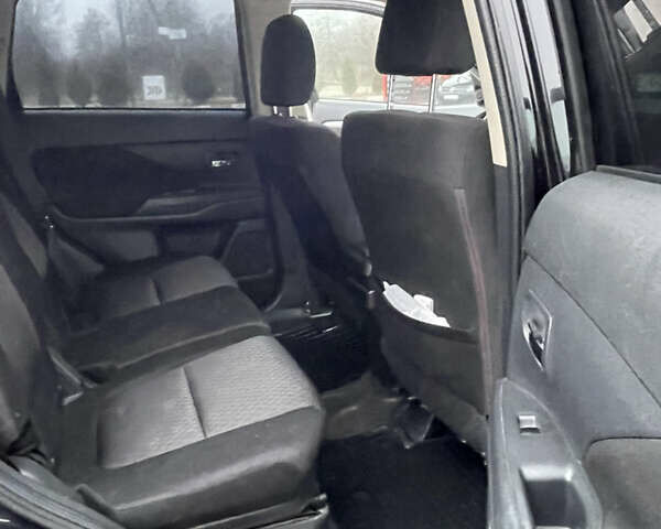 Чорний Міцубісі Аутлендер, об'ємом двигуна 2.4 л та пробігом 150 тис. км за 12200 $, фото 8 на Automoto.ua