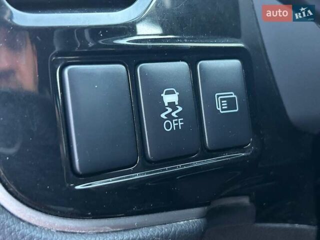 Чорний Міцубісі Аутлендер, об'ємом двигуна 2.4 л та пробігом 199 тис. км за 12800 $, фото 18 на Automoto.ua