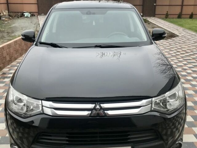 Черный Мицубиси Аутлендер, объемом двигателя 3 л и пробегом 250 тыс. км за 13500 $, фото 5 на Automoto.ua